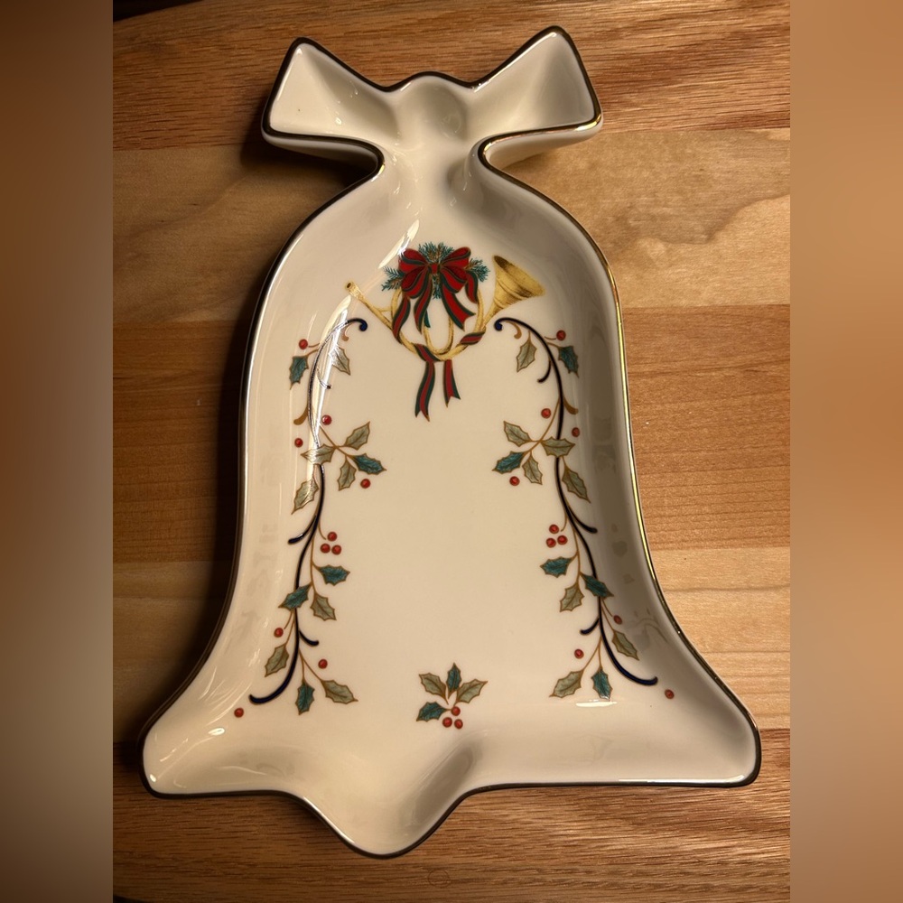 🔔VINTAGE Mikasa Holiday Elegance Bell Dish 📯 Fine Porcelain (circa 1980s-1990s)